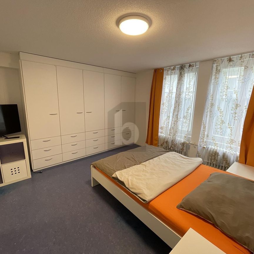 MÖBLIERT, RENOVIERT UND SOFORT VERFÜGBAR - Photo 1