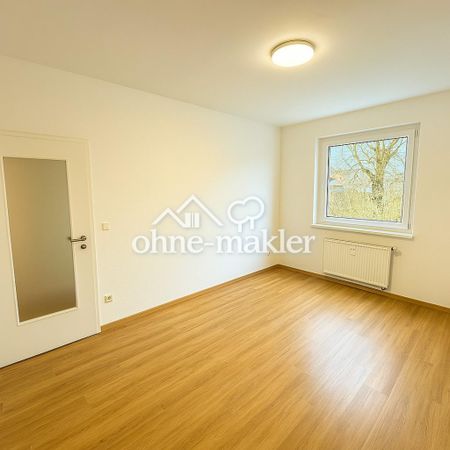 Frisch sanierte 2-ZKB-Wohnung mit Balkon – zentral in Kaisersesch - Photo 4