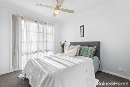 Three-bedroom home just minutes from the Beach - Photo 5
