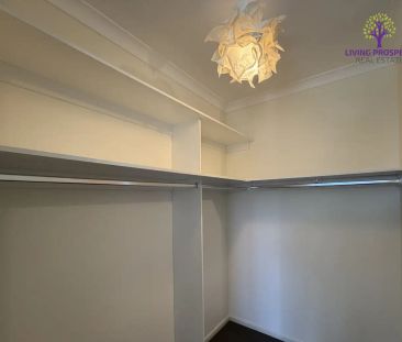 “Spacious Family Living” - Photo 2