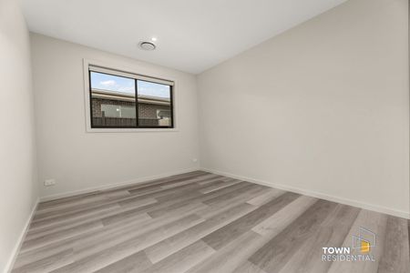 6 Nell Edeson Street, Taylor ACT 2913 - House For Rent | Domain - Photo 4