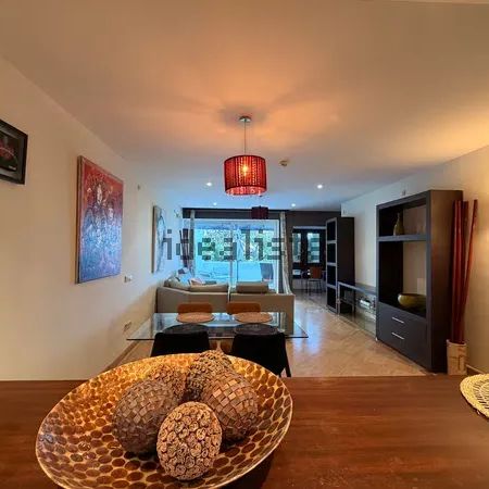 Alquiler de piso en Calle Incosol, 11 - Photo 1