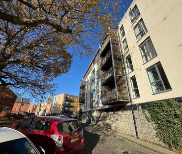 2 bedroom flat to rent - Photo 6