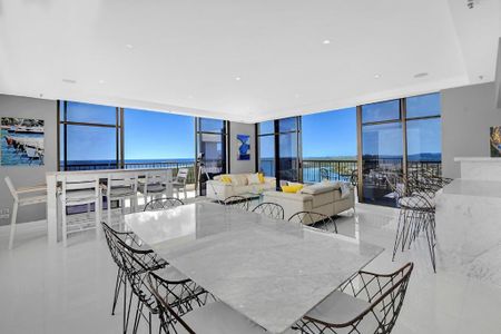 LUXURY PENTHOUSE - Photo 3