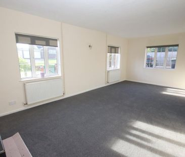 2 bedroom cottage to rent - Photo 2