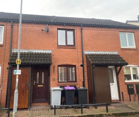 2 bedroom terraced house to rent - Photo 1