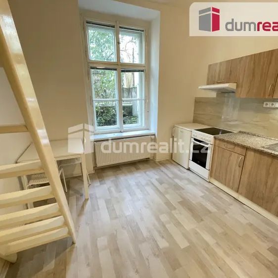 Pronájem bytu 1+kk 22 m - Photo 1