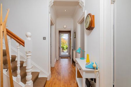 4 bedroom semi-detached house to rent - Photo 4