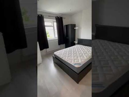 Room in a Shared House, Abbotts Road, CR4 - Photo 4