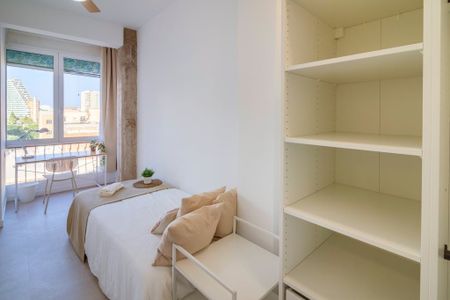 Carrer de lEscultor Josep Capuz, Valencia, Valencian Community 46004 - Photo 5