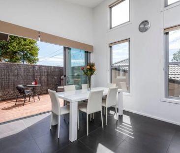 Vibrant Inner South Living - Photo 5