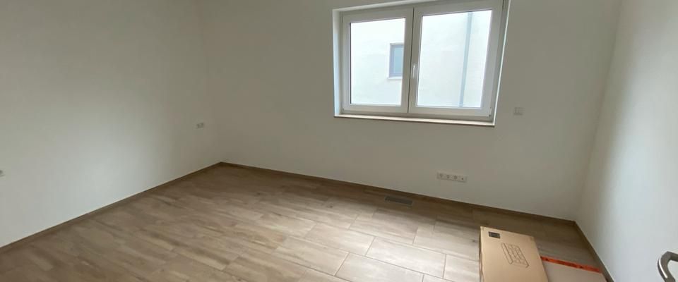 Lichtdurchflutete ebenerdige 2,5-Zimmer-Neubauwohnung in Top Lage - Foto 1