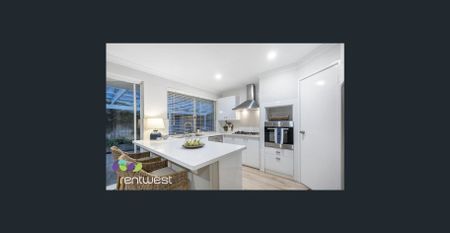 COASTAL LIVING AT ITS FINEST - Photo 3