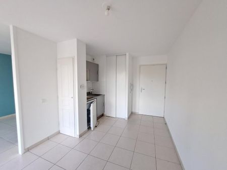 Location Appartement 1 pièce Meublé 28m² VETRAZ MONTHOUX 74100 - Photo 4