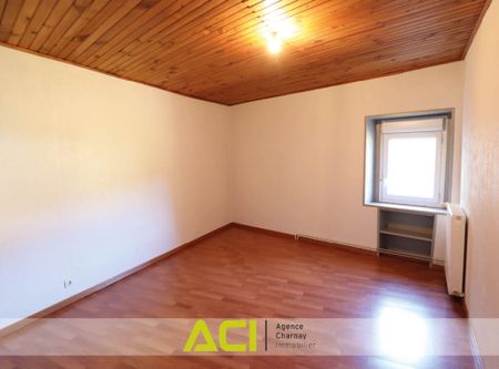 PRISSE PETITE MAISON DE VILLAGE AVEC COUR FERMEE - Photo 2