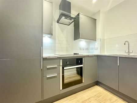 Lincoln House, Bolton - Photo 5