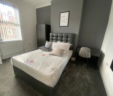 Esher Road, Liverpool - Photo 5