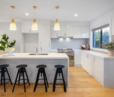 Effortless lifestyle in a great location! - Photo 1