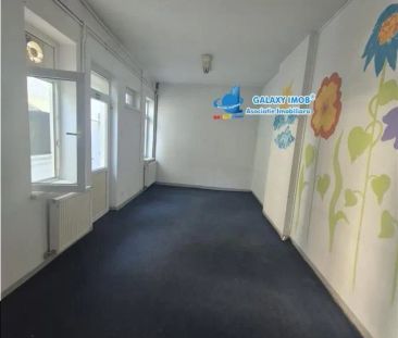 Inchiriere vila/casa zona Timpuri Noi - Fotografie 3