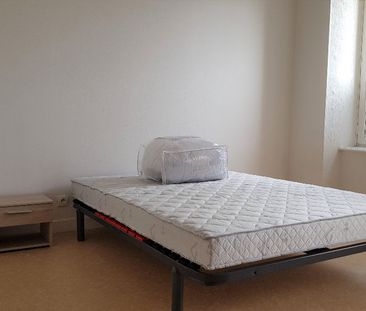 Location Appartement 1 pièce 35m² - Photo 2