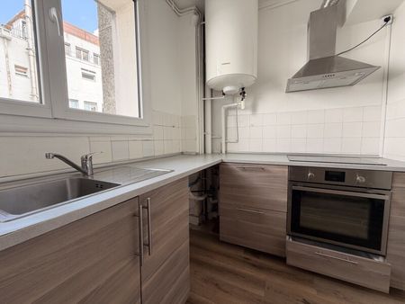 Location Appartement 3 pièces 62m² ORLEANS 45000 - Photo 3