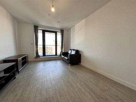 2 bedroom apartment to rent - Photo 3