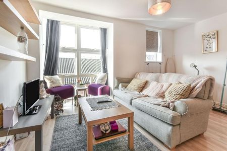 1 bedroom apartment to rent - Photo 2