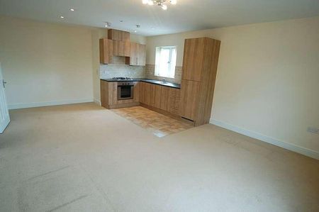 Mill Park Gardens, Mildenhall, Bury St. Edmunds, Suffolk, IP28 - Photo 5