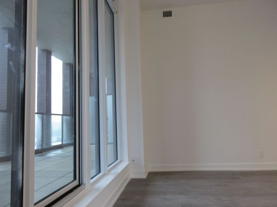 For Lease - 215 VETERANS Drive Unit# 204, Brampton, Ontario - Photo 1