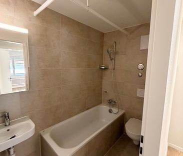 Erstvermietung nach Renovierung – Moderne 3.5-Zimmerwohnung in Trim... - Foto 6