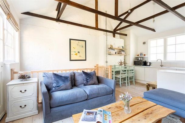 2 bedroom terraced house to rent - Photo 1