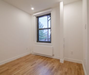 2050 Claremont Ave - Photo 3