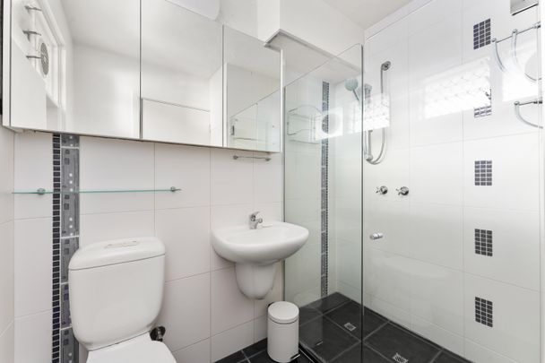 2/9 Egan Street, Richmond VIC 3121 - Apartment For Rent | Domain - Photo 1