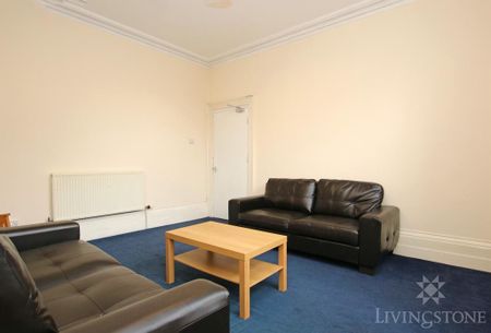 6 bedroom townhouse to rent - Photo 2