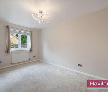 Macleod Road, Winchmore Hill, London, N21 - Photo 4