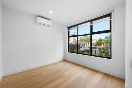 1/7 Martin Street, Thornbury VIC 3071 - Townhouse For Rent | Domain - Photo 3
