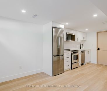 For Lease - Lower 61 Marlin Court, Newmarket, Ontario - Photo 2