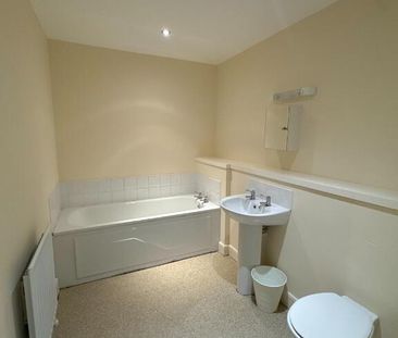 810 College Court Central, 56 King Street, Belfast, BT1 6BZ - Photo 4