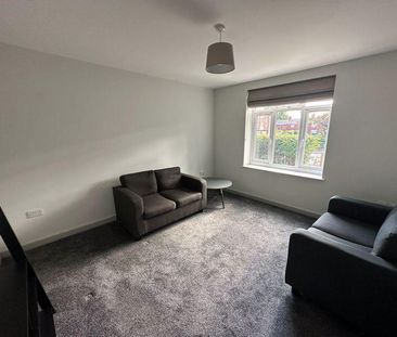 2 bedroom end of terrace house to rent - Photo 6