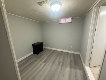 For Lease - 90 Spragg Circle Unit# BSMT, Markham, Ontario - Photo 3