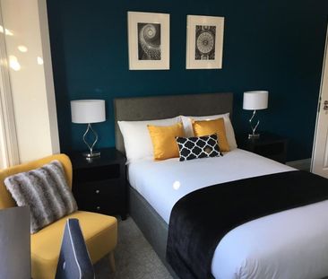 1 bedroom Flat To Let - Photo 3