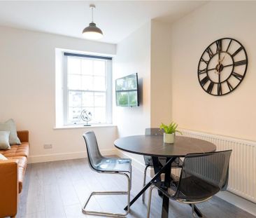 3 bedroom apartment to rent - Photo 2