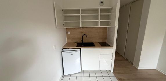 Location Appartement 1 pièce 22m² ROUEN 76000 - Photo 2