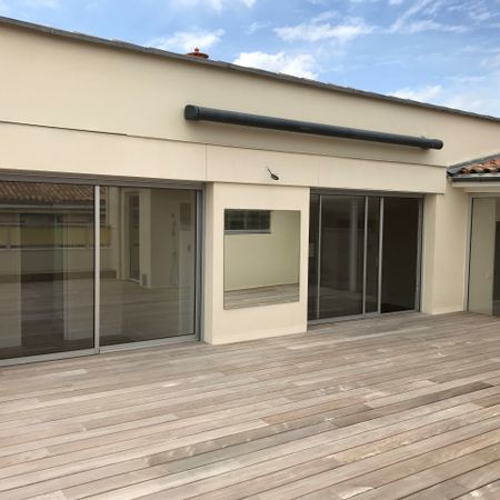Location Appartement 5 pièces 176m² BORDEAUX 33000 - Photo 4