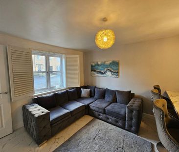 4 bedroom semi-detached house to rent - Photo 1