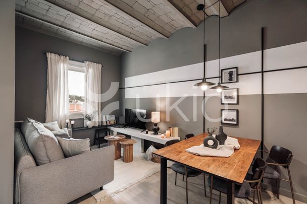 Apartamento de alquiler en Carrer de Muntaner, Sant Gervasi i la Bonanova - Photo 1