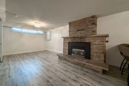 92 Brant Avenue #LOWER - Photo 4