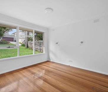Comfortable Family Living in a Prime Location - Photo 2