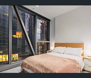 Stylish 2-Bed 2 bath Apartment in the Heart of Melbourne - Photo 3