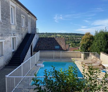Location Appartement 2 pièces 50m² ANGOULEME 16000 - Photo 4